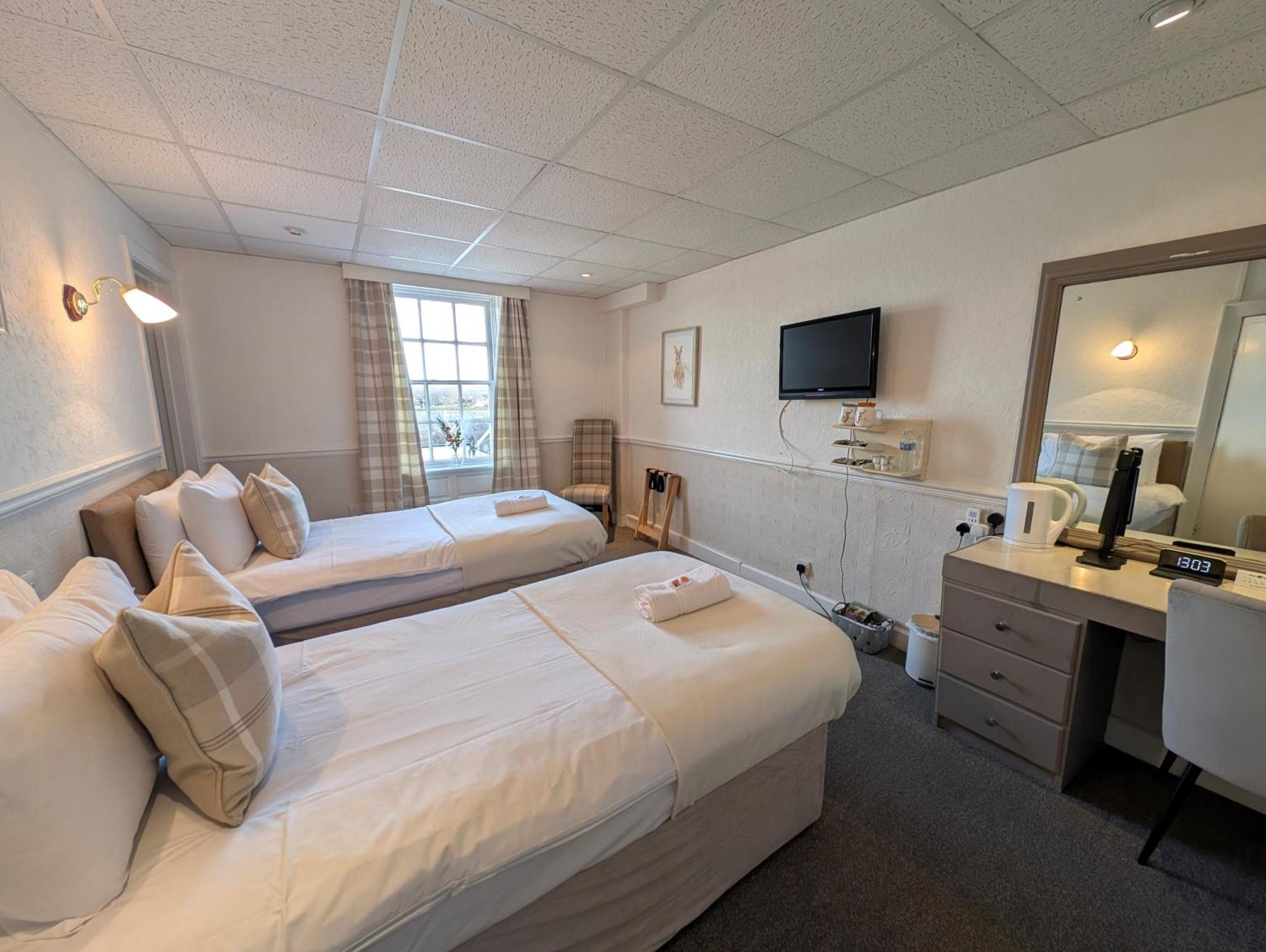 Graham Arms Hotel 3*