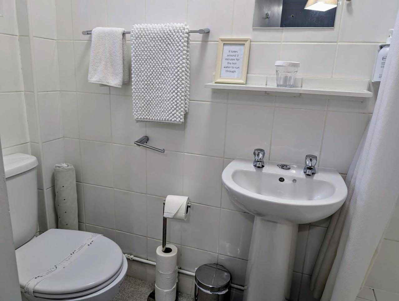 Graham Arms 3*